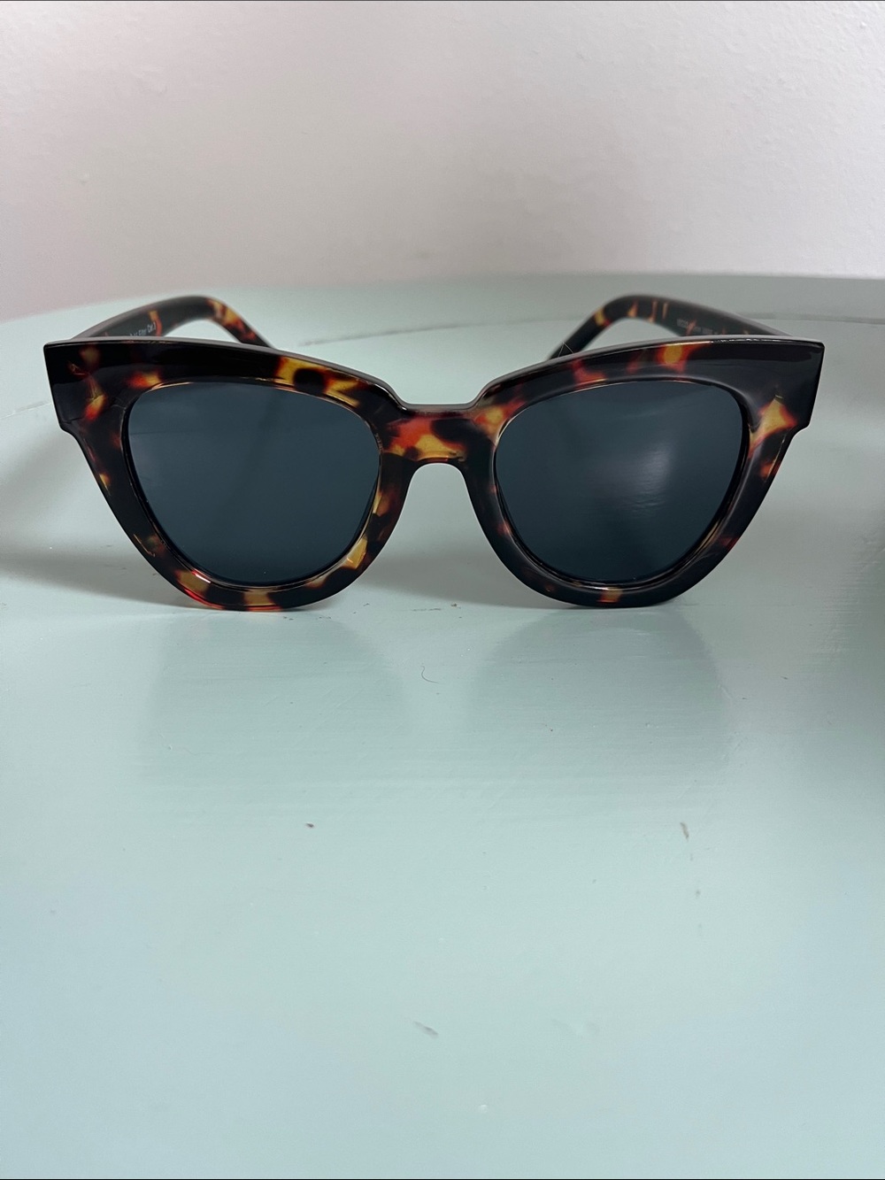 Tortoiseshell Cat-Eye Sunglasses - Brown